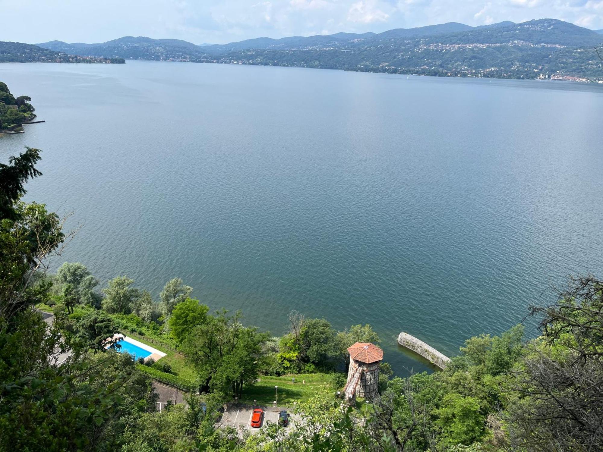 Lake & Nature Apartment Испра Экстерьер фото